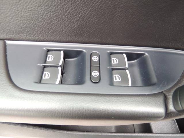 2013 Volkswagen Touareg VR6 Lux / AWD / Sport Utility / Excel Cond - Photo 35 - Portland, OR 97217