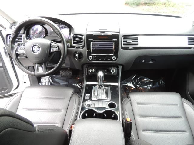 2013 Volkswagen Touareg VR6 Lux / AWD / Sport Utility / Excel Cond - Photo 18 - Portland, OR 97217