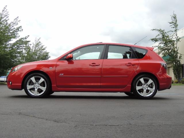 2005 Mazda Mazda3 SP23 Special Edition / Wagon/ 5-SPEED / Sunroof - Photo 3 - Portland, OR 97217