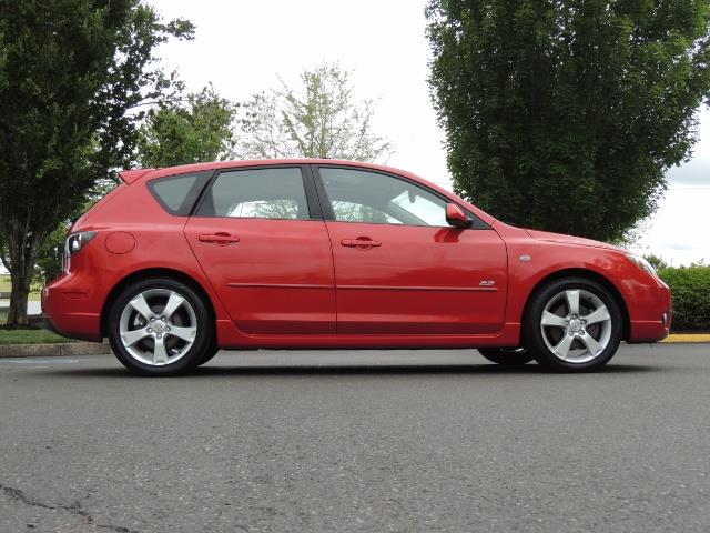 2005 Mazda Mazda3 SP23 Special Edition / Wagon/ 5-SPEED / Sunroof - Photo 4 - Portland, OR 97217