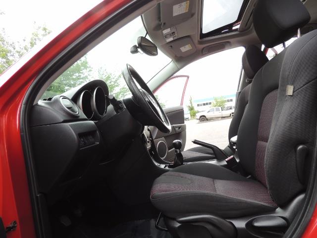 2005 Mazda Mazda3 SP23 Special Edition / Wagon/ 5-SPEED / Sunroof - Photo 14 - Portland, OR 97217