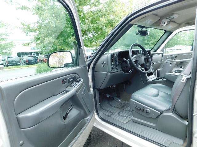 2005 GMC Sierra 3500 SLT 4dr Crew Cab / 4X4 / DIESEL / LIFTED / 1-OWNER - Photo 13 - Portland, OR 97217