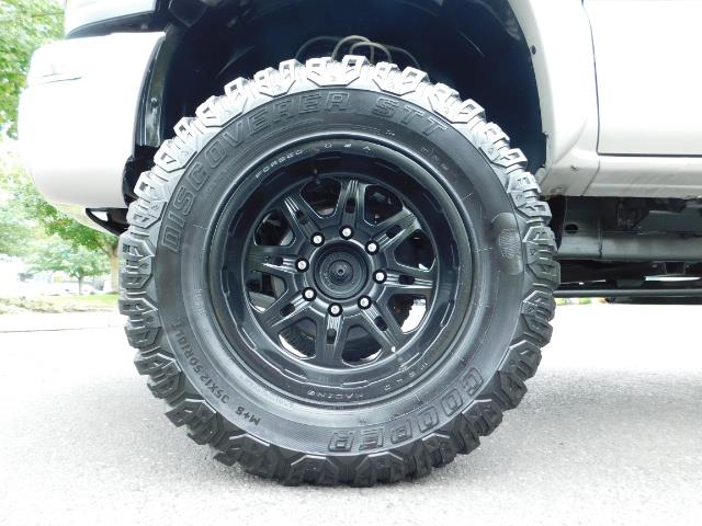 2005 GMC Sierra 3500 SLT 4dr Crew Cab / 4X4 / DIESEL / LIFTED / 1-OWNER - Photo 23 - Portland, OR 97217
