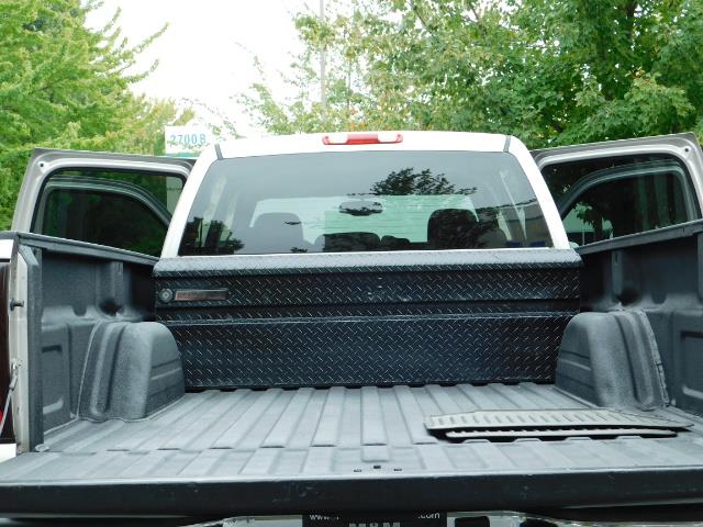 2005 GMC Sierra 3500 SLT 4dr Crew Cab / 4X4 / DIESEL / LIFTED / 1-OWNER - Photo 28 - Portland, OR 97217