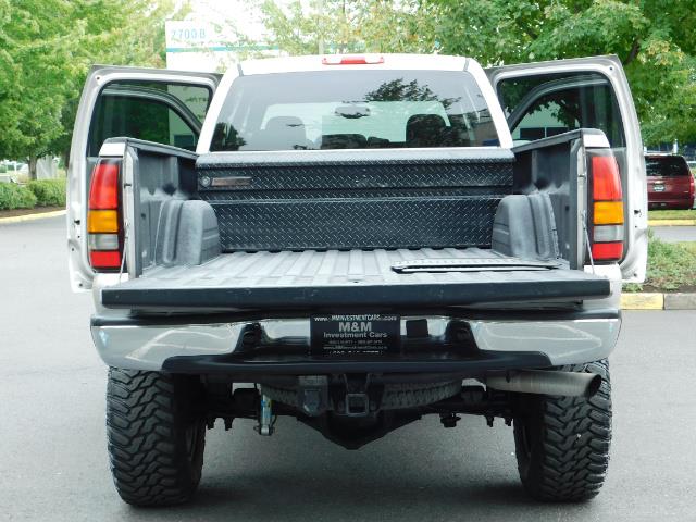 2005 GMC Sierra 3500 SLT 4dr Crew Cab / 4X4 / DIESEL / LIFTED / 1-OWNER - Photo 22 - Portland, OR 97217