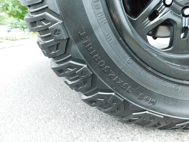 2005 GMC Sierra 3500 SLT 4dr Crew Cab / 4X4 / DIESEL / LIFTED / 1-OWNER - Photo 41 - Portland, OR 97217
