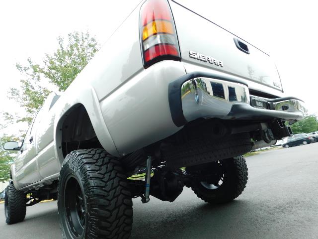 2005 GMC Sierra 3500 SLT 4dr Crew Cab / 4X4 / DIESEL / LIFTED / 1-OWNER - Photo 11 - Portland, OR 97217