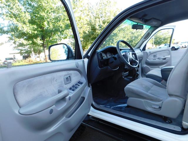2001 Toyota Tacoma V6 4dr / 4X4 / REAR DIFF LOCKS / 3.4L / LIFTED - Photo 13 - Portland, OR 97217