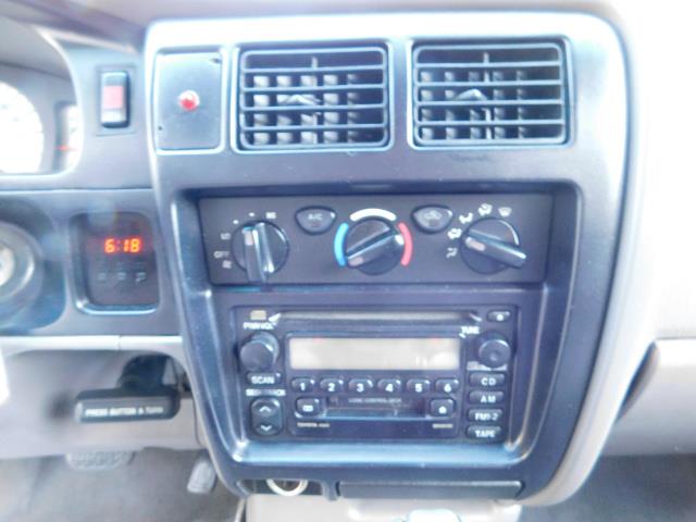 2001 Toyota Tacoma V6 4dr / 4X4 / REAR DIFF LOCKS / 3.4L / LIFTED - Photo 20 - Portland, OR 97217