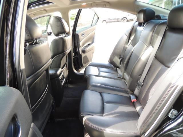 2010 Nissan Maxima 3.5 SV Heated+Cooled Leather / PANO ROOF / 1-OWNER - Photo 15 - Portland, OR 97217