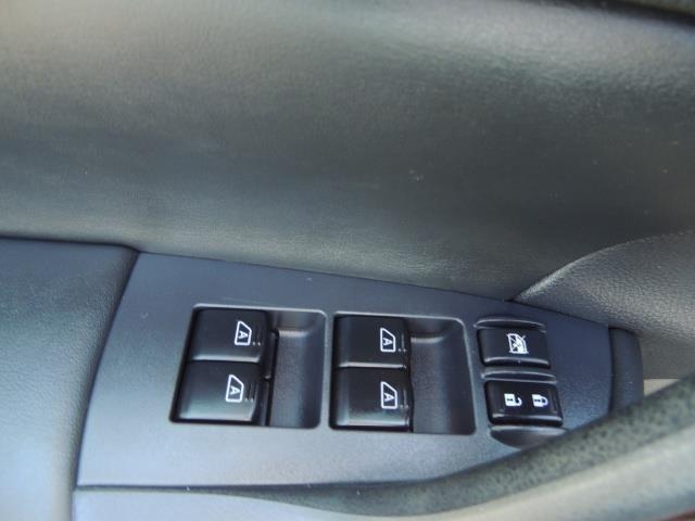 2010 Nissan Maxima 3.5 SV Heated+Cooled Leather / PANO ROOF / 1-OWNER - Photo 37 - Portland, OR 97217