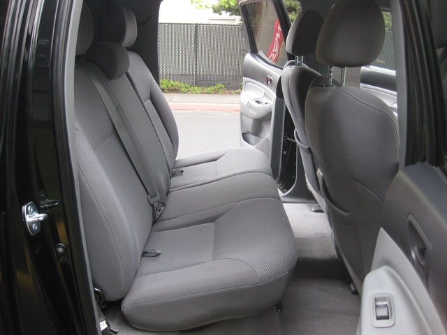 2008 Toyota Tacoma V6/ Double Cab/4WD/ Long Bed / TRD Sport - Photo 24 - Portland, OR 97217