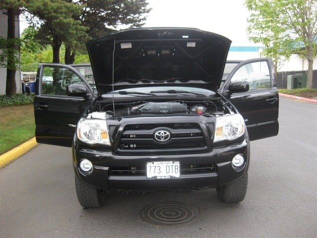 2008 Toyota Tacoma V6/ Double Cab/4WD/ Long Bed / TRD Sport - Photo 15 - Portland, OR 97217