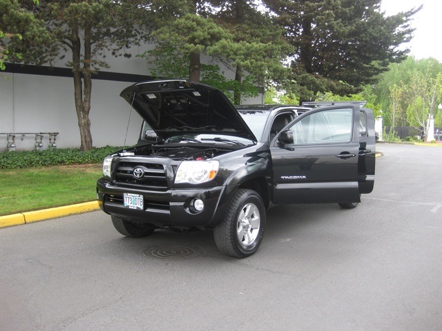 2008 Toyota Tacoma V6/ Double Cab/4WD/ Long Bed / TRD Sport - Photo 8 - Portland, OR 97217