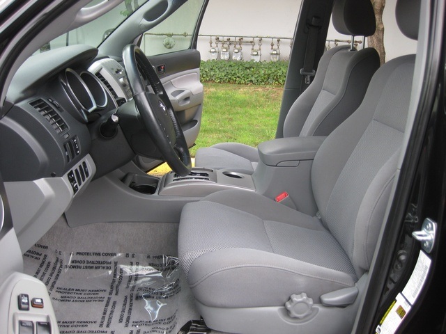 2008 Toyota Tacoma V6/ Double Cab/4WD/ Long Bed / TRD Sport - Photo 21 - Portland, OR 97217
