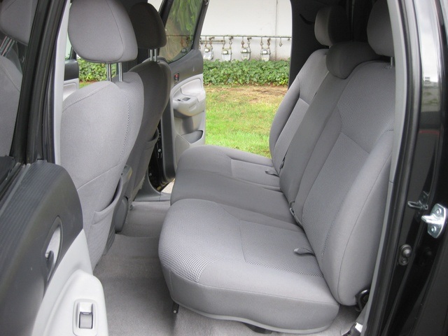 2008 Toyota Tacoma V6/ Double Cab/4WD/ Long Bed / TRD Sport - Photo 22 - Portland, OR 97217
