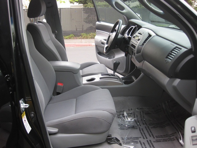 2008 Toyota Tacoma V6/ Double Cab/4WD/ Long Bed / TRD Sport - Photo 23 - Portland, OR 97217