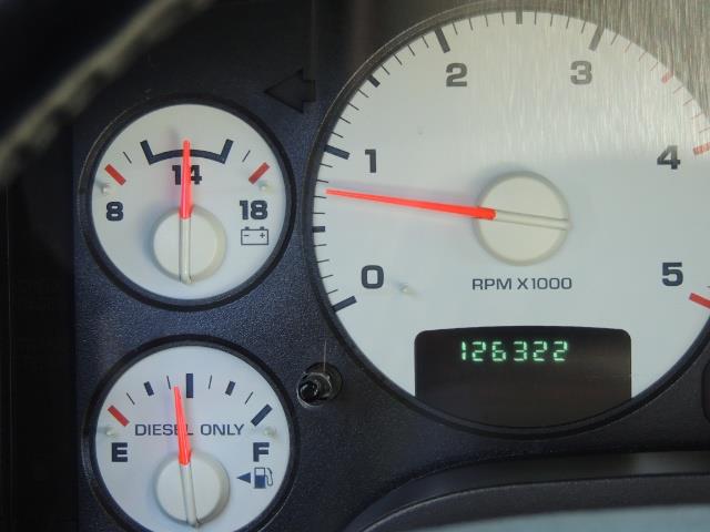 2004 Dodge Ram 2500 SLT 4dr / 4X4 /5.9L DIESEL / 6-SPEED / 1-OWNER - Photo 40 - Portland, OR 97217