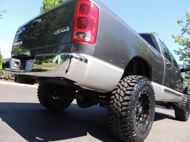 2004 Dodge Ram 2500 SLT 4dr / 4X4 /5.9L DIESEL / 6-SPEED / 1-OWNER - Photo 11 - Portland, OR 97217