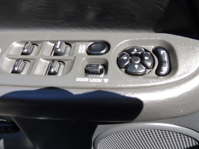 2004 Dodge Ram 2500 SLT 4dr / 4X4 /5.9L DIESEL / 6-SPEED / 1-OWNER - Photo 34 - Portland, OR 97217
