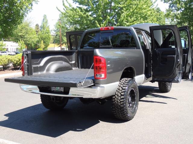 2004 Dodge Ram 2500 SLT 4dr / 4X4 /5.9L DIESEL / 6-SPEED / 1-OWNER - Photo 29 - Portland, OR 97217