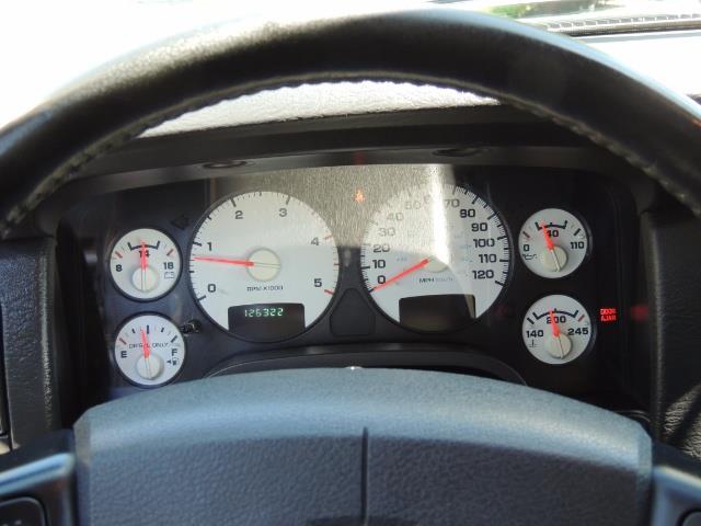 2004 Dodge Ram 2500 SLT 4dr / 4X4 /5.9L DIESEL / 6-SPEED / 1-OWNER - Photo 39 - Portland, OR 97217