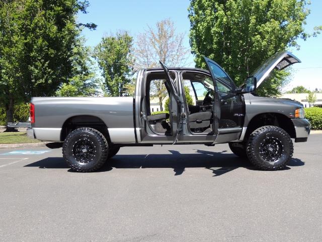 2004 Dodge Ram 2500 SLT 4dr / 4X4 /5.9L DIESEL / 6-SPEED / 1-OWNER - Photo 30 - Portland, OR 97217