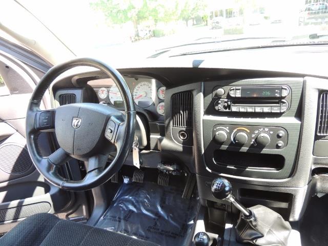 2004 Dodge Ram 2500 SLT 4dr / 4X4 /5.9L DIESEL / 6-SPEED / 1-OWNER - Photo 18 - Portland, OR 97217