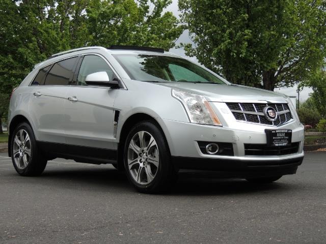 2012 Cadillac SRX Premium Collection / AWD / FULLY LOADED / Excel Co - Photo 2 - Portland, OR 97217