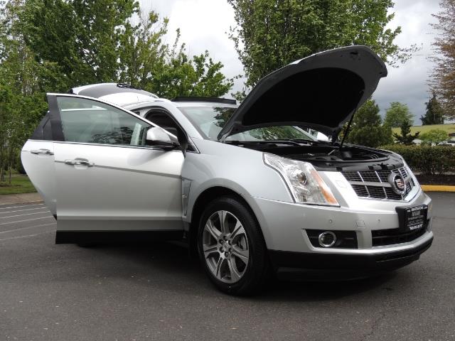 2012 Cadillac SRX Premium Collection / AWD / FULLY LOADED / Excel Co - Photo 31 - Portland, OR 97217