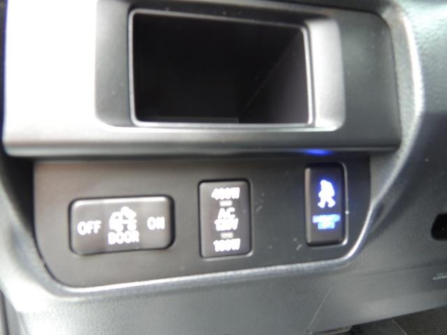 2016 Toyota Tacoma TRD Sport / 4X4 / Navi / Sunroof / LOADED / LIFTED - Photo 13 - Portland, OR 97217