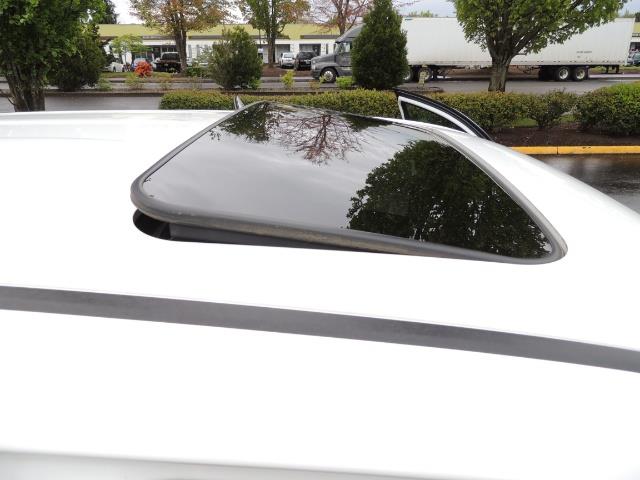 2016 Toyota Tacoma TRD Sport / 4X4 / Navi / Sunroof / LOADED / LIFTED - Photo 31 - Portland, OR 97217