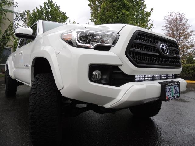 2016 Toyota Tacoma TRD Sport / 4X4 / Navi / Sunroof / LOADED / LIFTED - Photo 49 - Portland, OR 97217
