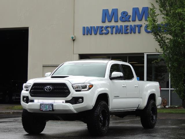2016 Toyota Tacoma TRD Sport / 4X4 / Navi / Sunroof / LOADED / LIFTED - Photo 58 - Portland, OR 97217