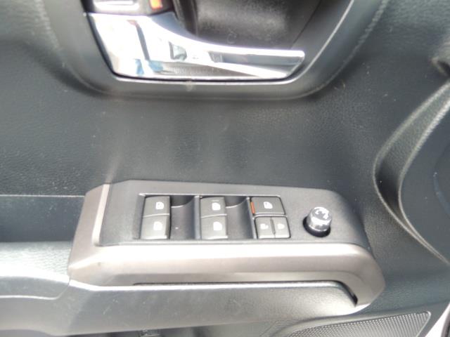 2016 Toyota Tacoma TRD Sport / 4X4 / Navi / Sunroof / LOADED / LIFTED - Photo 11 - Portland, OR 97217