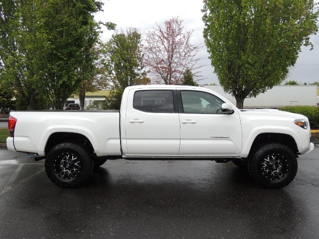 2016 Toyota Tacoma TRD Sport / 4X4 / Navi / Sunroof / LOADED / LIFTED - Photo 3 - Portland, OR 97217