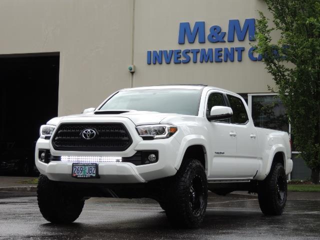 2016 Toyota Tacoma TRD Sport / 4X4 / Navi / Sunroof / LOADED / LIFTED - Photo 56 - Portland, OR 97217