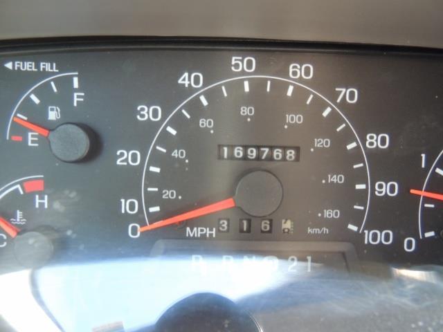 2001 Ford F-350 Super Duty Lariat / 4X4 / 7.3L DIESEL / LIFTED - Photo 38 - Portland, OR 97217