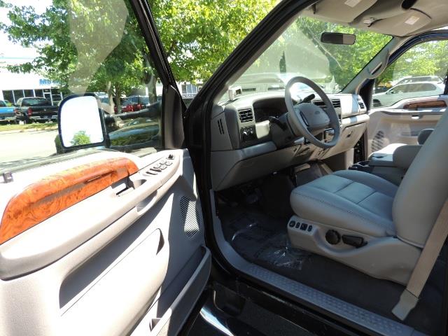 2001 Ford F-350 Super Duty Lariat / 4X4 / 7.3L DIESEL / LIFTED - Photo 13 - Portland, OR 97217
