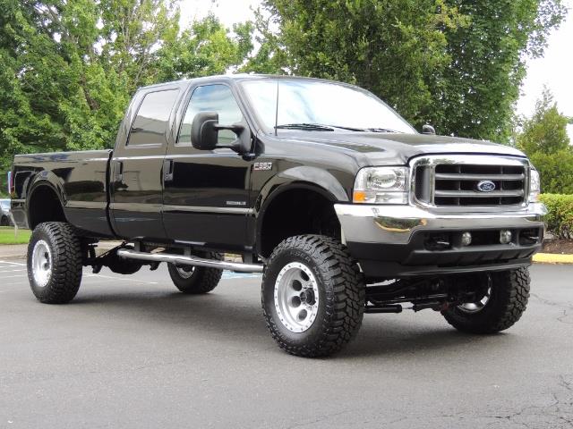 2001 Ford F-350 Super Duty Lariat / 4X4 / 7.3L DIESEL / LIFTED - Photo 2 - Portland, OR 97217