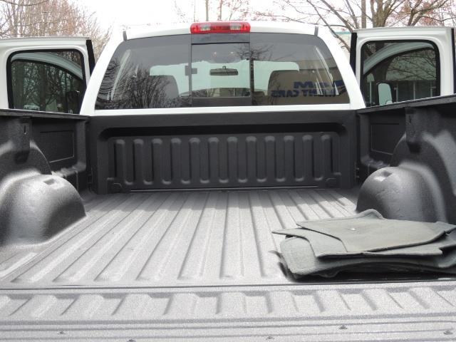2006 Dodge Ram 2500 BIG HORN 4X4 5.9 L CUMMINS Diesel 6 SPEED 83K MLS - Photo 31 - Portland, OR 97217