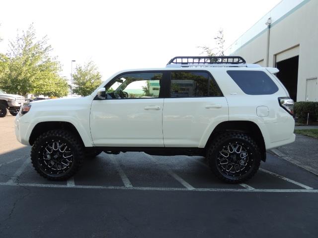 2016 Toyota 4Runner 4X4 / 3RD SEAT / REAR CAM / WARRANTY / LIFTED !! - Photo 3 - Portland, OR 97217
