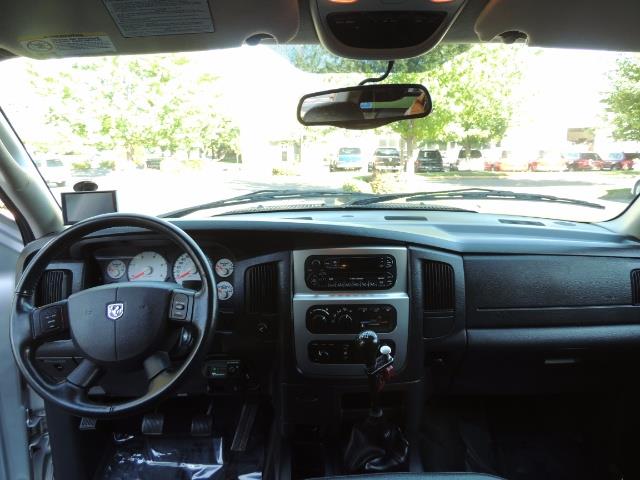 2004 Dodge Ram 3500 Laramie FLAT BED 4X4 / 5.9L Cummins DIESEL 6-SPEED - Photo 37 - Portland, OR 97217