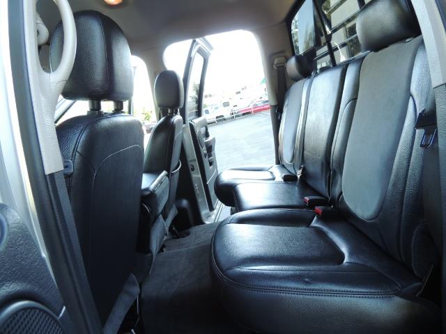 2004 Dodge Ram 3500 Laramie FLAT BED 4X4 / 5.9L Cummins DIESEL 6-SPEED - Photo 16 - Portland, OR 97217