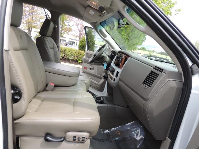 2006 Dodge Ram 3500 Laramie MegaCab / 4X4 /5.9L DIESEL/ EXHAUST BRAKE - Photo 17 - Portland, OR 97217