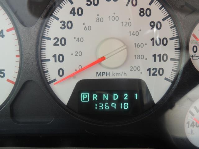 2006 Dodge Ram 3500 Laramie MegaCab / 4X4 /5.9L DIESEL/ EXHAUST BRAKE - Photo 39 - Portland, OR 97217