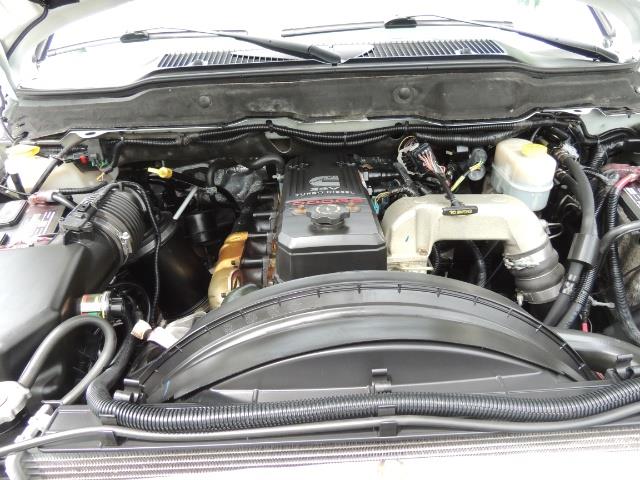 2006 Dodge Ram 3500 Laramie MegaCab / 4X4 /5.9L DIESEL/ EXHAUST BRAKE - Photo 32 - Portland, OR 97217