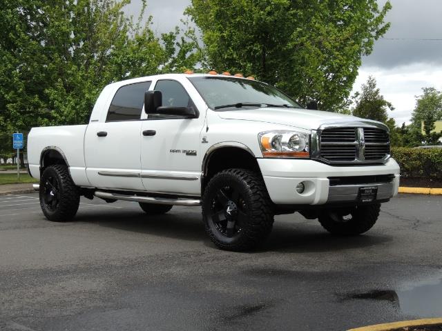 2006 Dodge Ram 3500 Laramie MegaCab / 4X4 /5.9L DIESEL/ EXHAUST BRAKE - Photo 2 - Portland, OR 97217