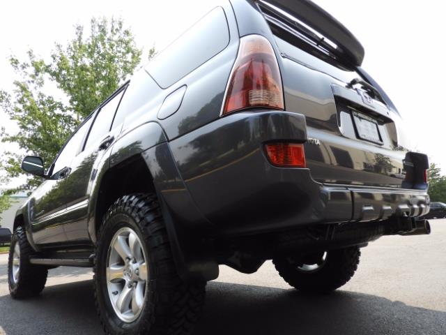 2005 Toyota 4Runner SPORT Edition / 4WD / DIFF LOCK / LIFTED !!! - Photo 11 - Portland, OR 97217