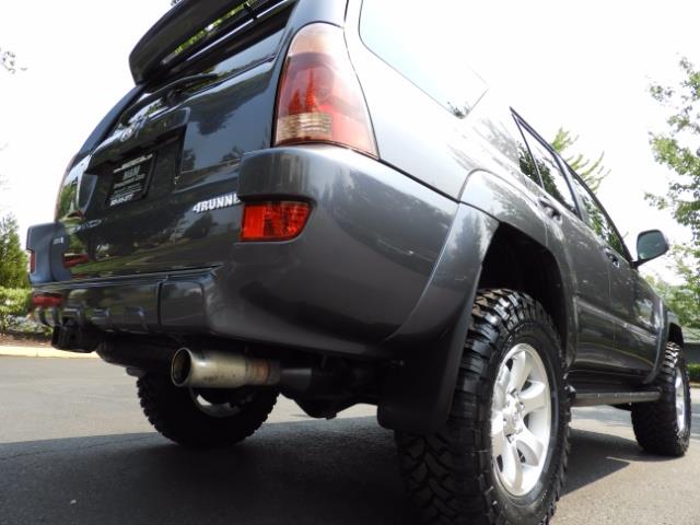 2005 Toyota 4Runner SPORT Edition / 4WD / DIFF LOCK / LIFTED !!! - Photo 12 - Portland, OR 97217